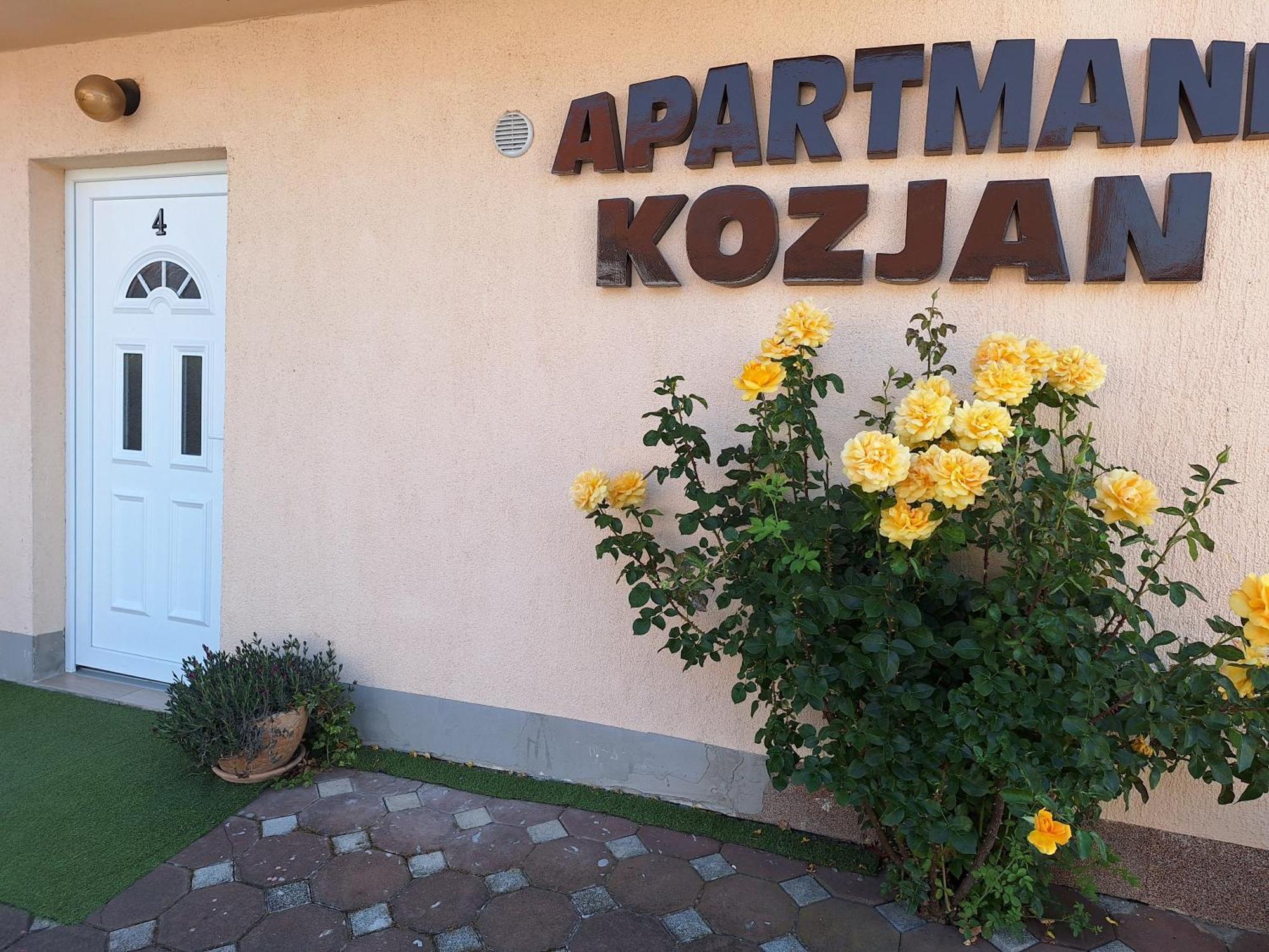 Apartments Kozjan 卡尔洛瓦茨 外观 照片